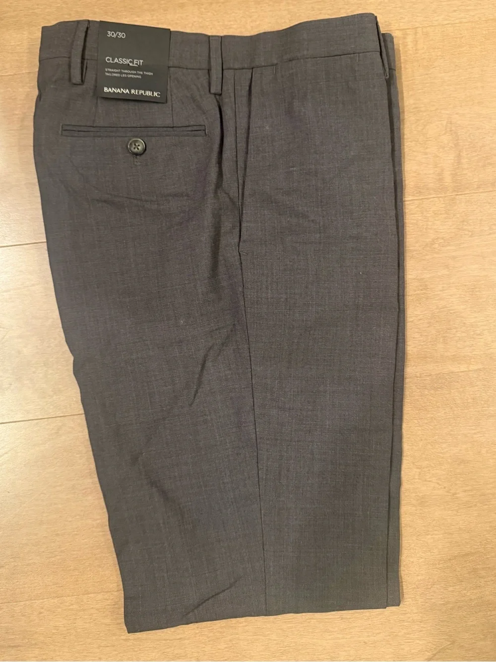 NWT Banana Republic Classic-Fit Men’s Dress Pants in Charcoal Gray